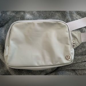 Lululemon everywhere belt bag large 2L
